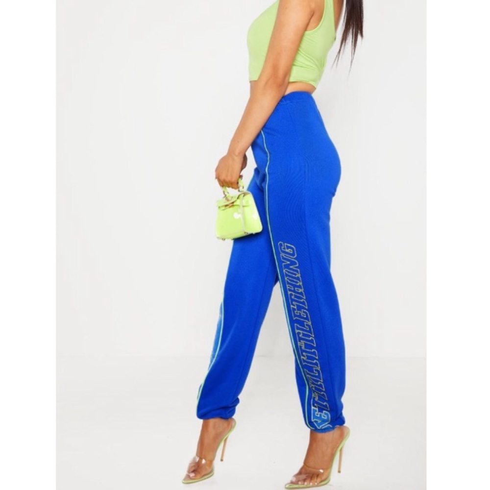 Joggers& Croptop Set PrettyLittleThing - Picture 1 of 8